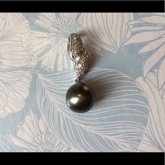 14k 9.0mm Tahitian pearl diamond pendant - Picture 1 of 4